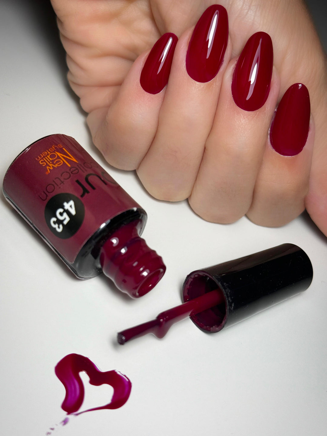 Smalto Semipermanente 453 Hot Cherry | Colore Ciliegia Intenso