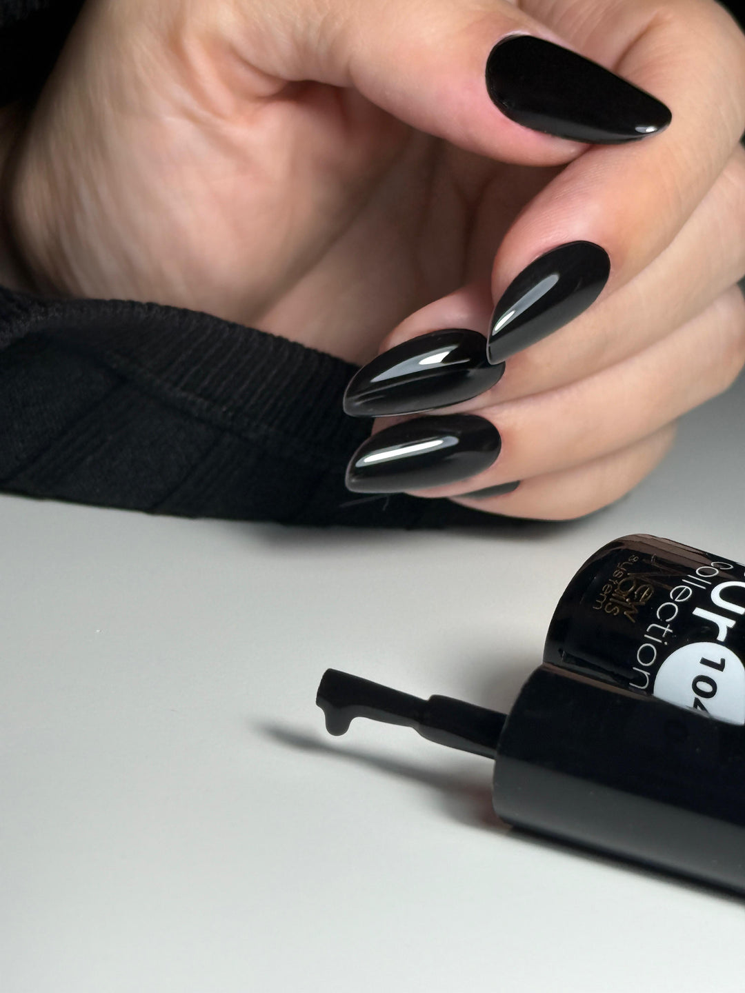 Smalto Semipermanente 1044 Nero Intenso | Black & White Collection