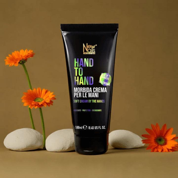 Crema Mani 100ml Idratante e nutriente Con Olio di Mandorle Dolci e Vitamina E